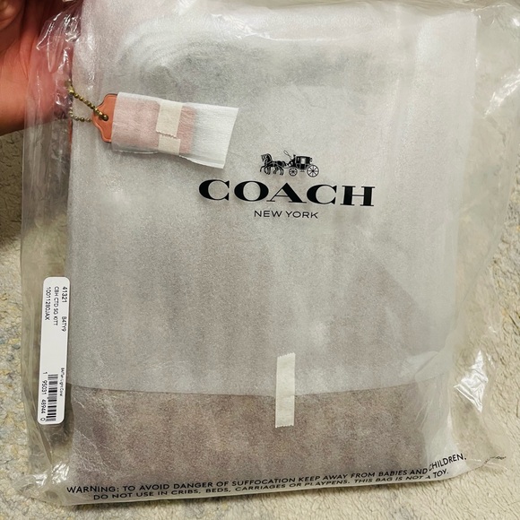 NWT Coach Mini Dempsey Camera Bag With Garden Plaid Print & Patch In Gold/Taffy - Picture 13 of 13